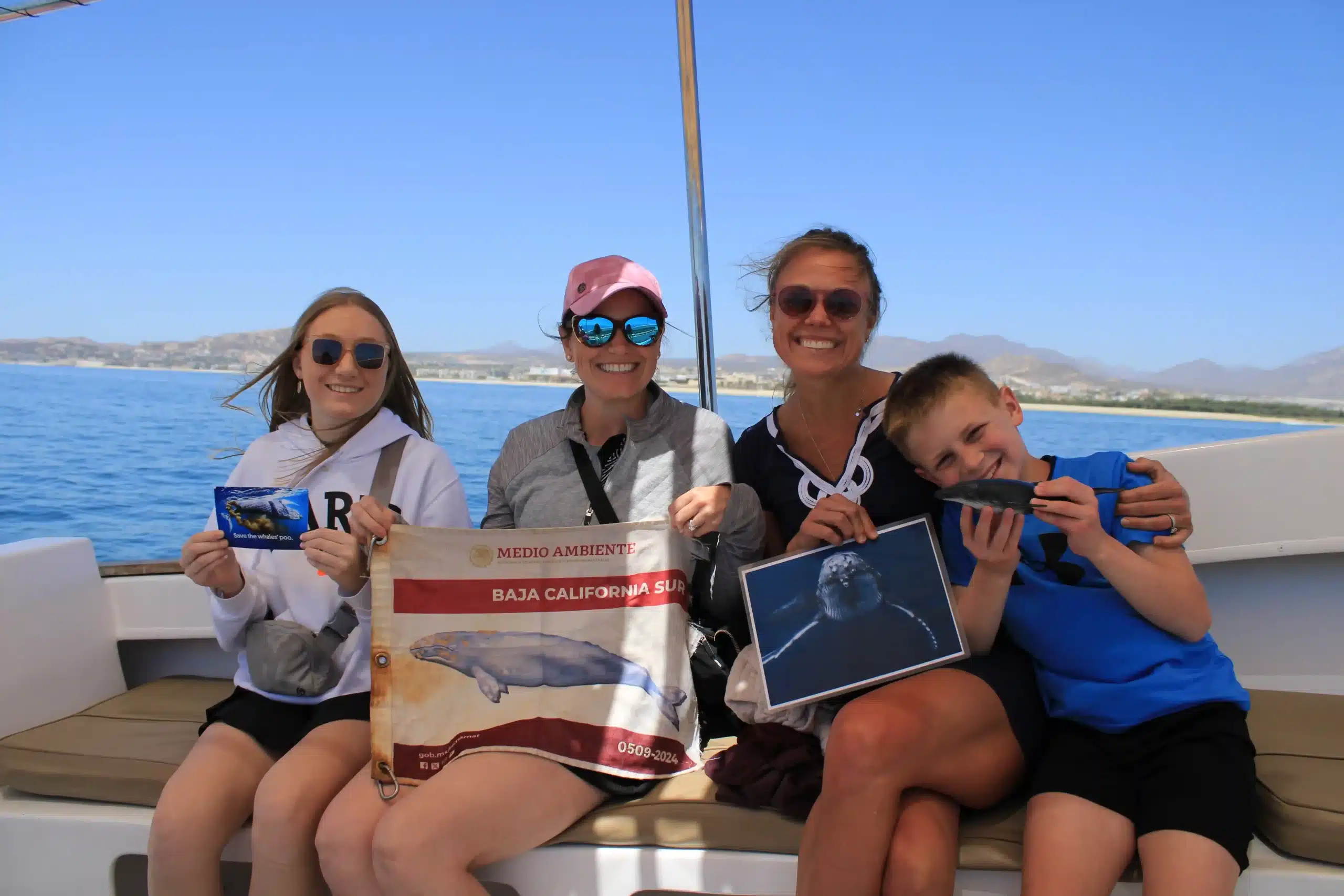 Family-Friendly Whale Watching San Jos&eacute; del Cabo group photo on boat